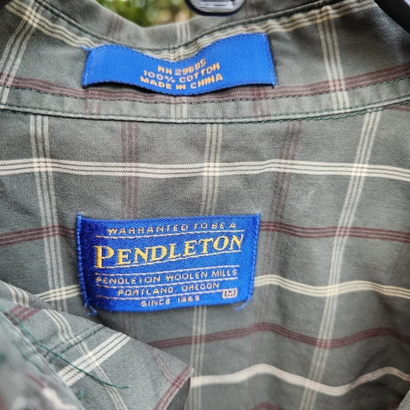 Pendleton Woolen Mills 100% Cotton Long Sleeve Collared Button Down - Picture 4 of 8
